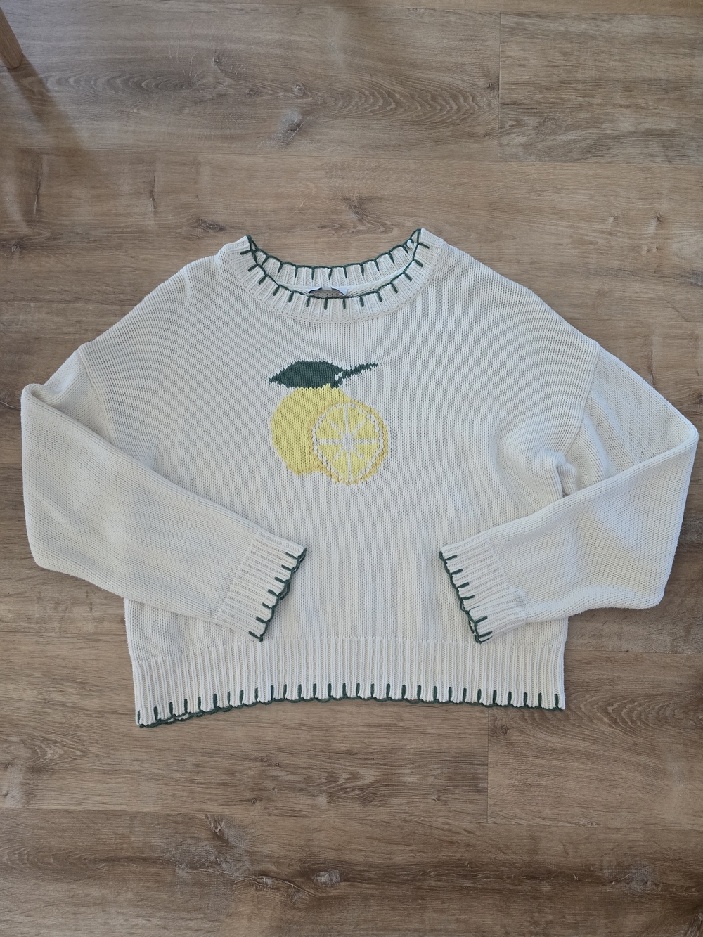 Gilli Cream Sweater with Yellow Lemon Graphic and Green Trim